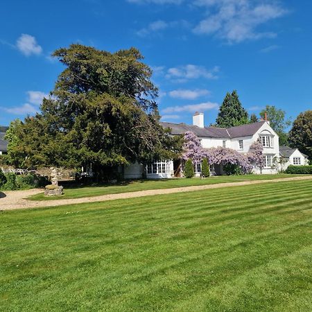 Glyn Isa Country House B&B And Self Catering Apartments 콘위 외부 사진