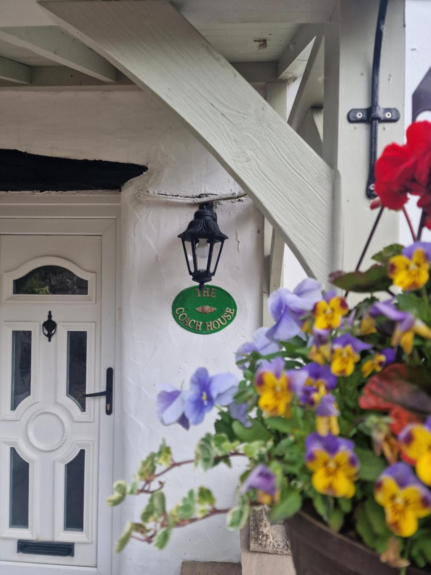Glyn Isa Country House B&B And Self Catering Apartments 콘위 외부 사진