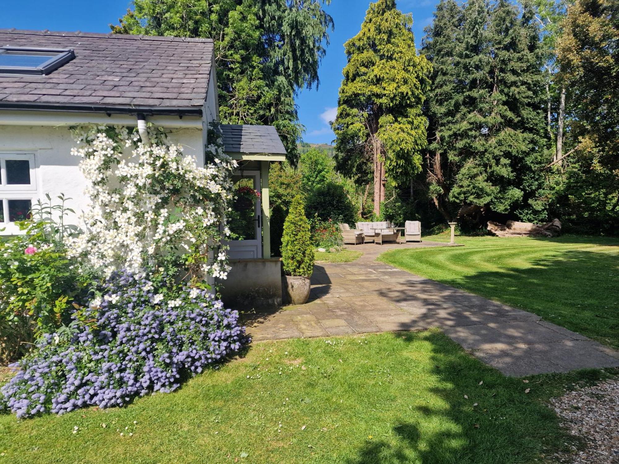 Glyn Isa Country House B&B And Self Catering Apartments 콘위 외부 사진